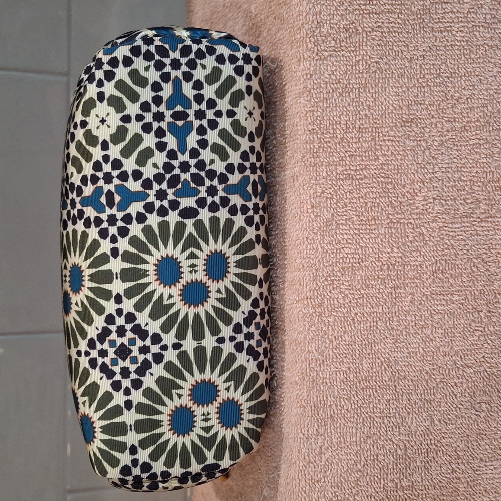 Cosmetic Pouch - Picture 7 of 9